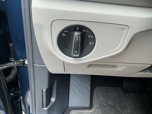Used 2021 Volkswagen Atlas SEL Premium AWD/4WD image 22