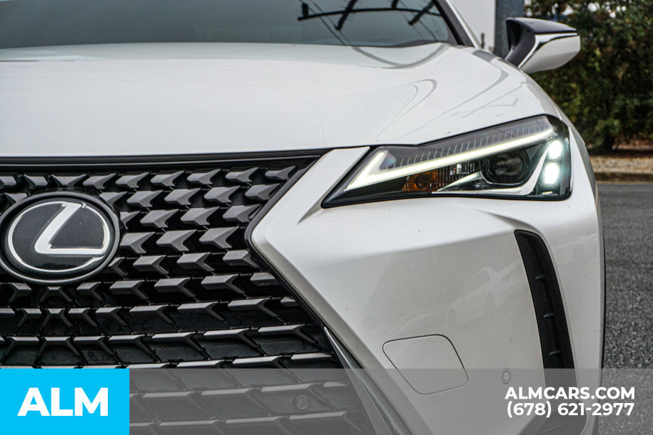 Used 2020 Lexus UX 200 w/ Accessory Package 2 FWD image 11