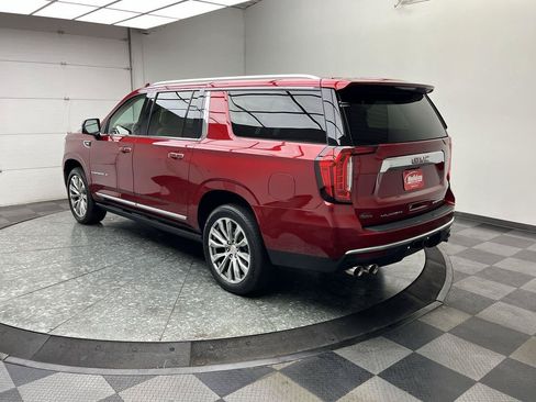 Certified 2021 GMC Yukon XL Denali w/ Denali Premium Package AWD/4WD image 2