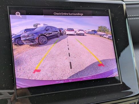 New 2025 Jeep Grand Cherokee Altitude image 19