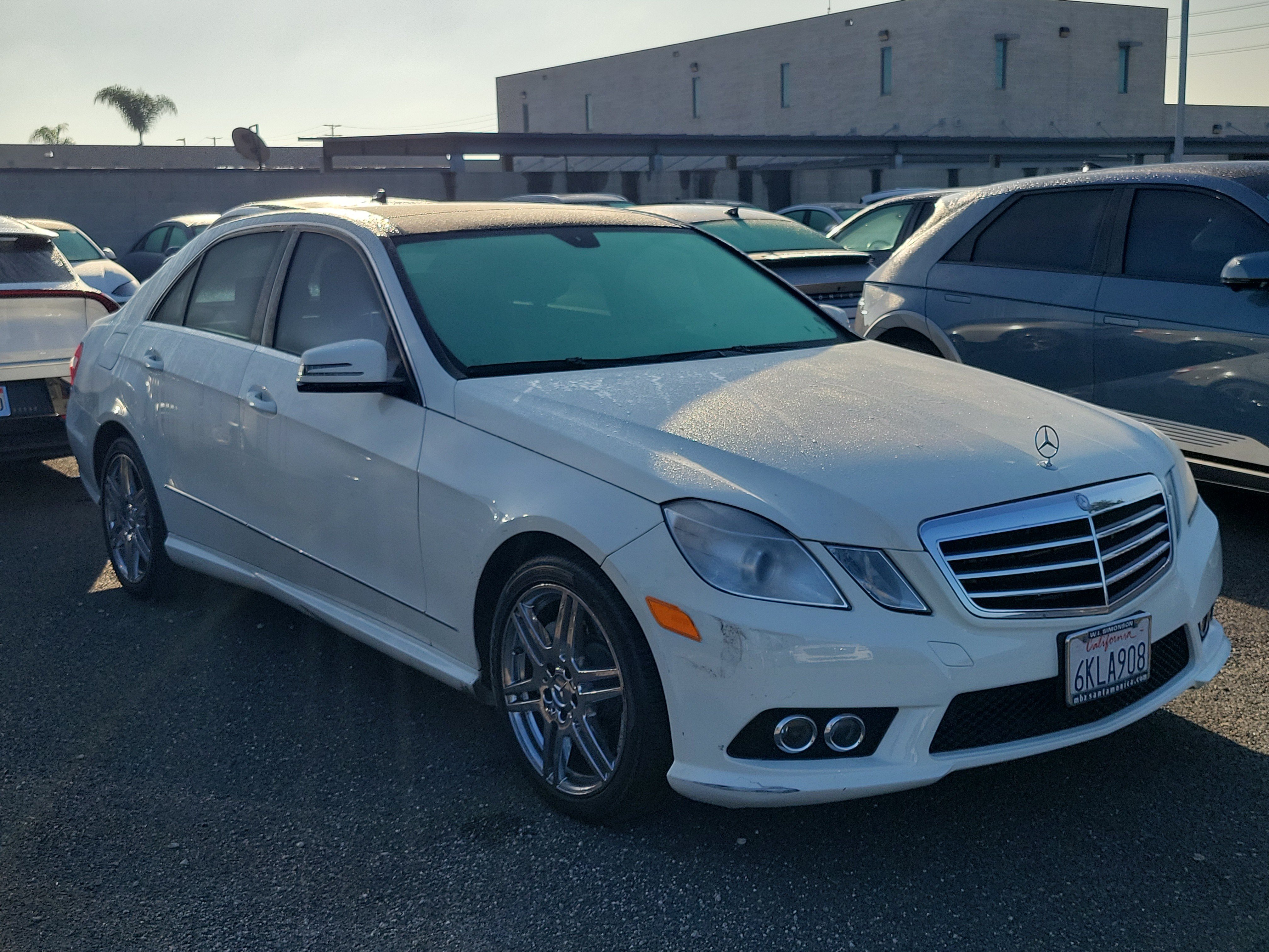 Used 2010 Mercedes-Benz E 550 Sedan image 3