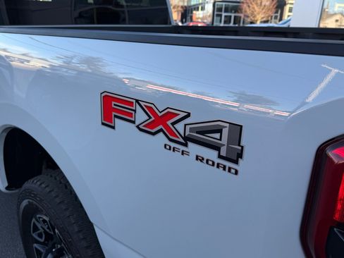 Used 2025 Ford F250 Platinum image 21