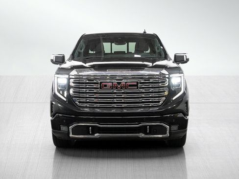 Used 2024 GMC Sierra 1500 Denali w/ Technology Package AWD/4WD image 8