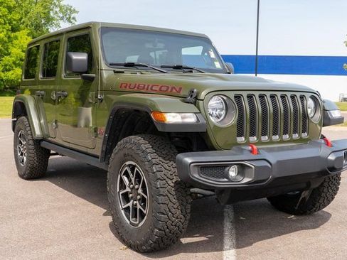 Used 2023 Jeep Wrangler Unlimited Rubicon w/ Cold Weather Group AWD/4WD image 4