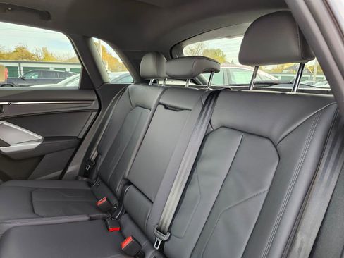 New 2025 Audi Q3 2.0T Premium image 13