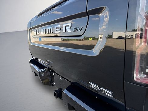 Used 2025 GMC Hummer EV 2X AWD/4WD image 38
