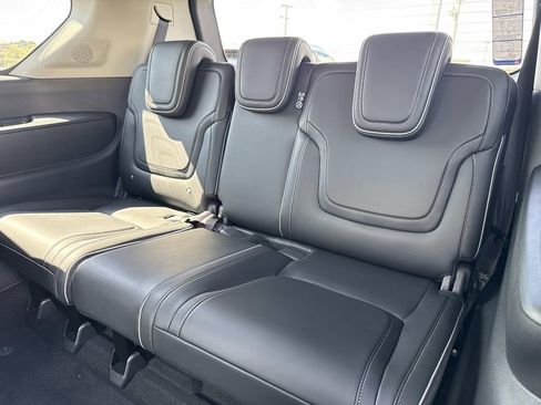 New 2026 INFINITI QX80 Luxe image 19