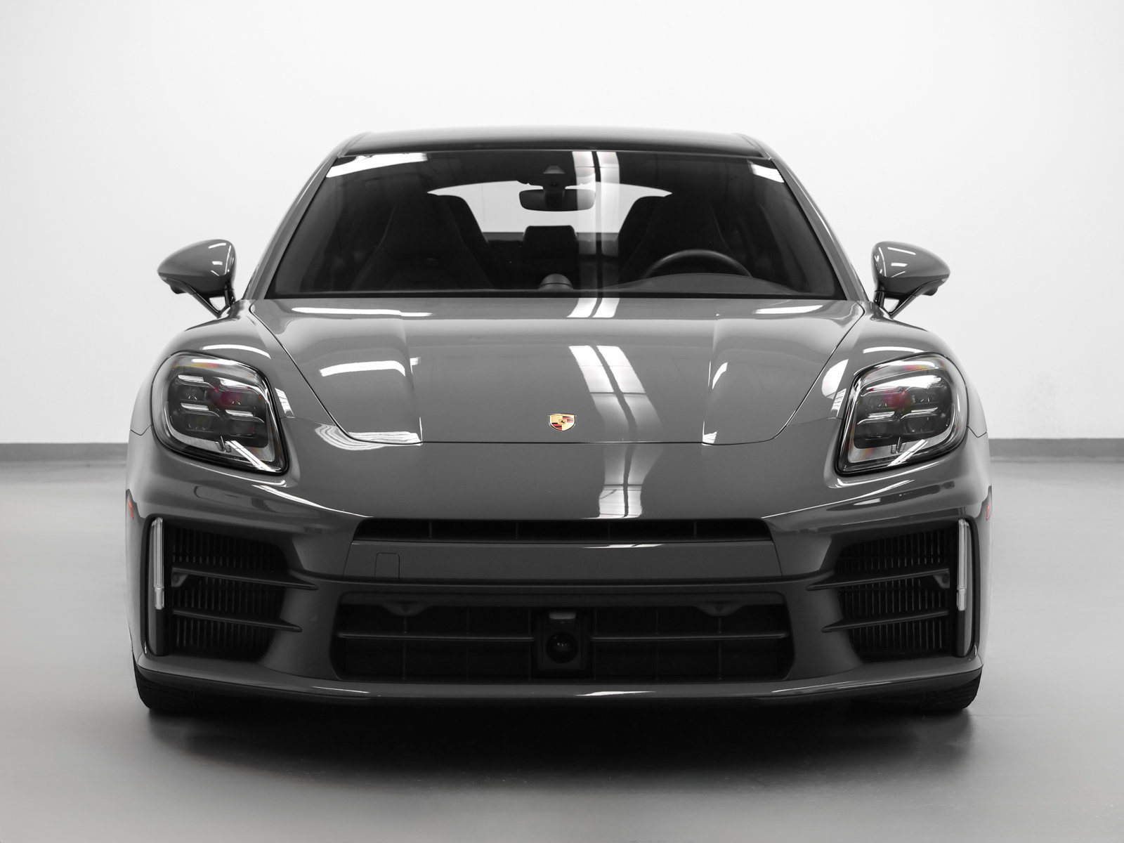 Certified 2025 Porsche Panamera 4 AWD/4WD image 8