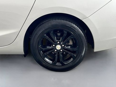 Used 2019 Chevrolet Cruze LS w/ LS Convenience Package FWD image 31