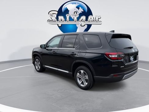 New 2025 Honda Pilot EX-L image 8