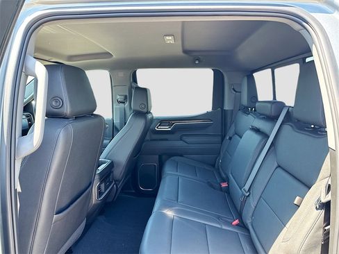 Used 2025 GMC Sierra 1500 Elevation w/ Elevation Premium Package image 24