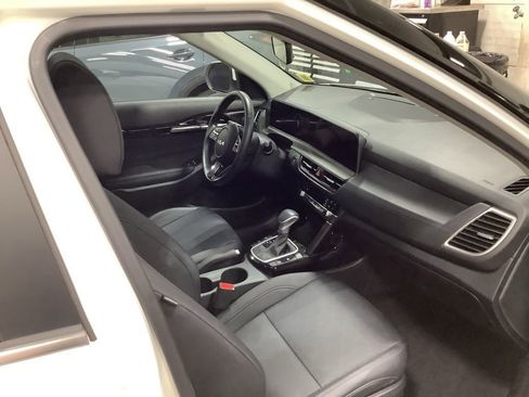 Certified 2024 Kia Seltos EX AWD/4WD image 21