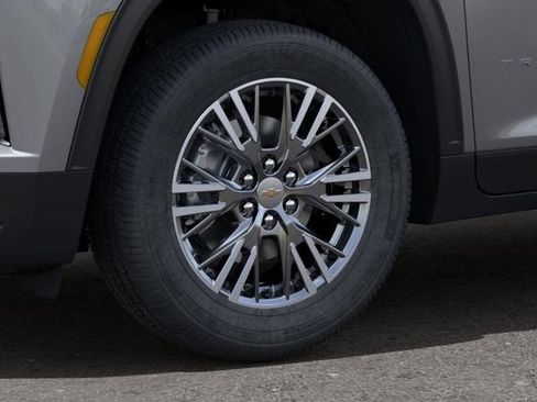 New 2024 Chevrolet Traverse LT FWD image 9