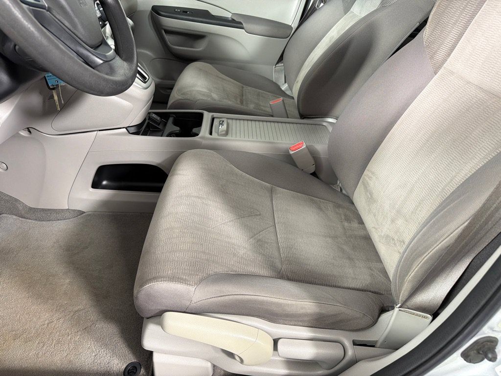 Used 2012 Honda CR-V LX image 12