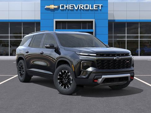 New 2026 Chevrolet Traverse Z71 w/ Driver Confidence Package AWD/4WD image 7