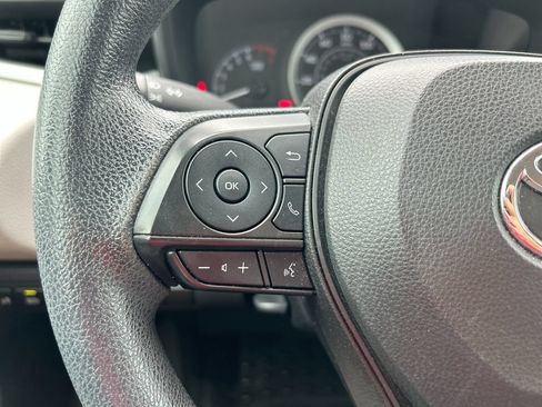 Certified 2022 Toyota Corolla LE FWD image 15