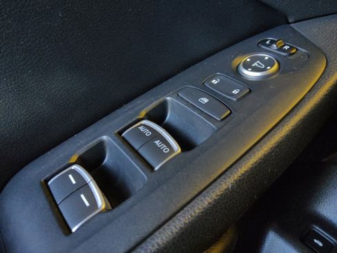 Used 2018 Honda Accord Sport image 27