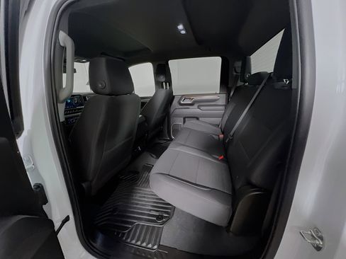 Used 2025 Chevrolet Silverado 2500 LT w/ Convenience Package image 28