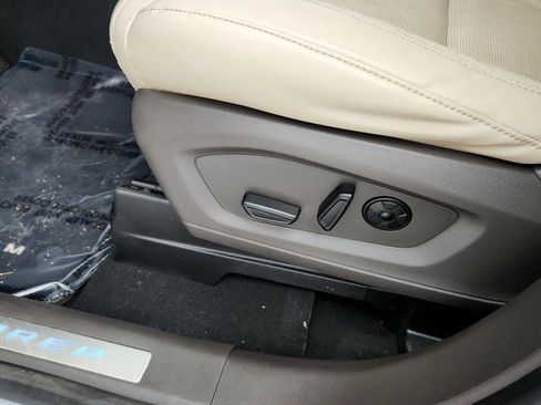 Used 2021 Ford Explorer Platinum w/ Equipment Group 601A image 12