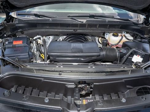 Used 2025 Chevrolet Tahoe LT image 38