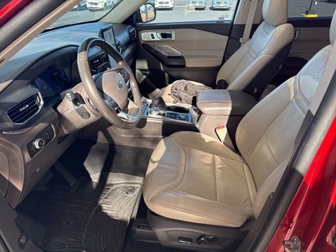 Used 2020 Ford Explorer Platinum w/ Premium Technology Package image 15
