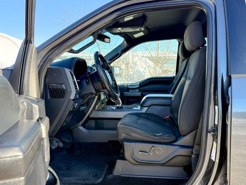 Used 2017 Ford F150 XLT w/ Equipment Group 302A Luxury image 17