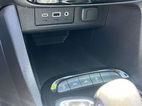Certified 2023 Buick Encore GX Select AWD/4WD image 31