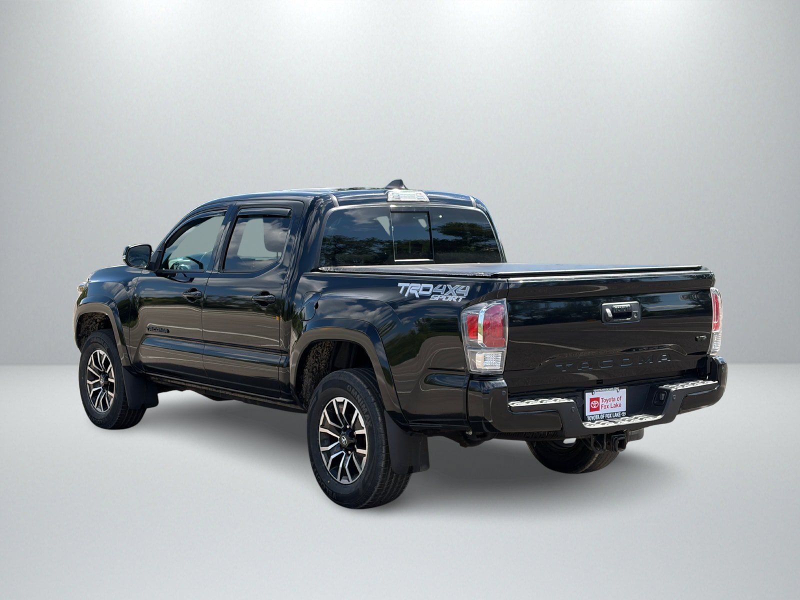 Used 2022 Toyota Tacoma TRD Sport w/ Technology Package AWD/4WD image 3