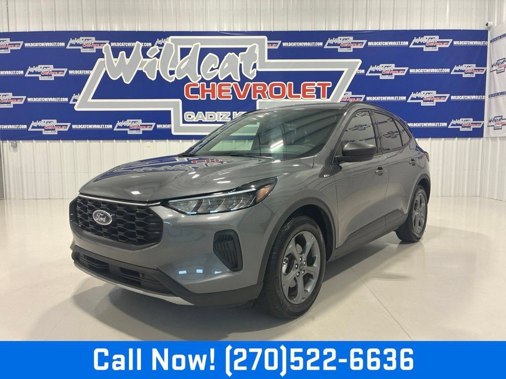 Used 2025 Ford Escape ST-Line FWD image 1