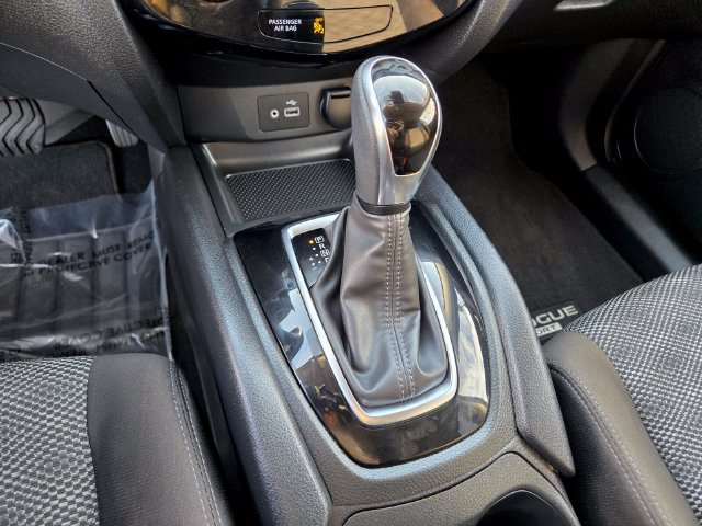 Used 2021 Nissan Rogue Sport SV FWD image 22