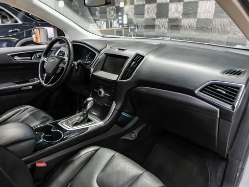 Used 2018 Ford Edge Titanium w/ Technology Package image 14