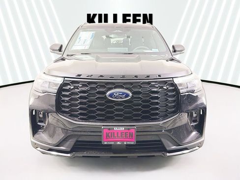 New 2026 Ford Explorer ST-Line w/ ST-Line Street Pack image 2
