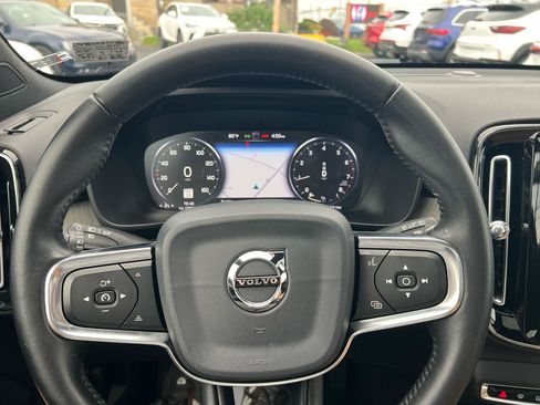Used 2020 Volvo XC40 T5 Inscription w/ Protection Package AWD/4WD image 27