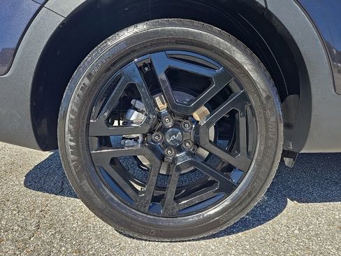 Used 2025 Kia Telluride SX X-Line AWD/4WD image 30