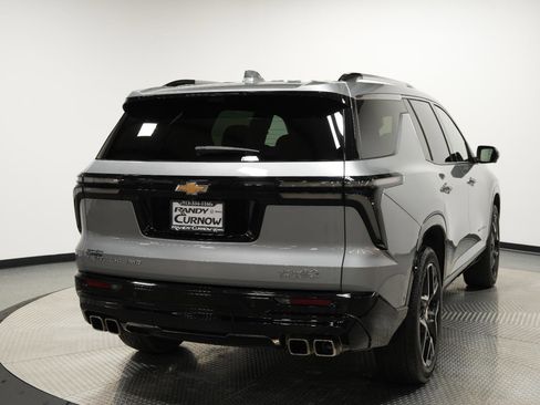 Used 2025 Chevrolet Traverse High Country w/ LPO, Floor Liner Package image 7