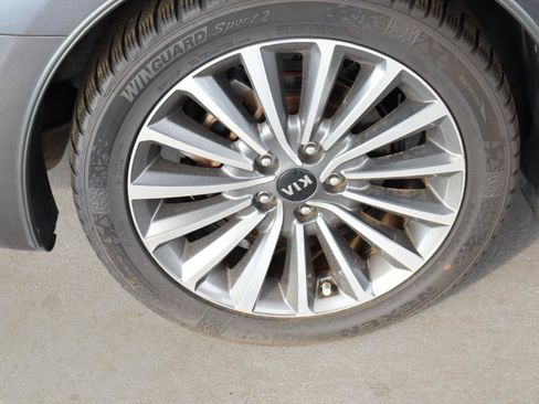 Used 2017 Kia Cadenza Technology FWD image 41