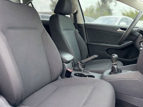 Used 2016 Volkswagen Jetta S image 14