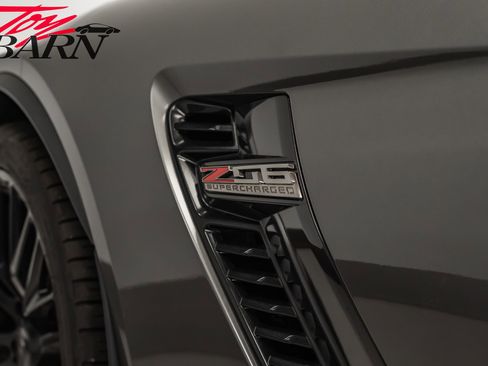 Used 2016 Chevrolet Corvette Z06 w/ 3LZ Preferred Equipment Group image 23