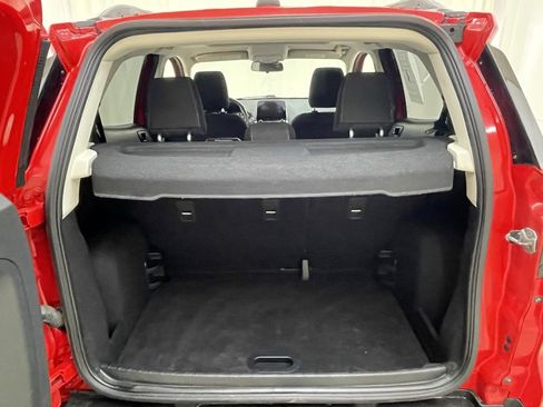 Used 2020 Ford EcoSport SE image 5