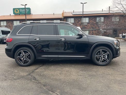 Used 2026 Mercedes-Benz GLB 250 4MATIC image 5