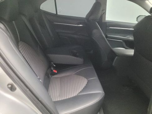 Used 2021 Toyota Camry SE w/ Carpet Mat Package (TMS) image 19