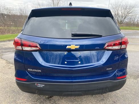 Used 2023 Chevrolet Equinox LS AWD/4WD image 4