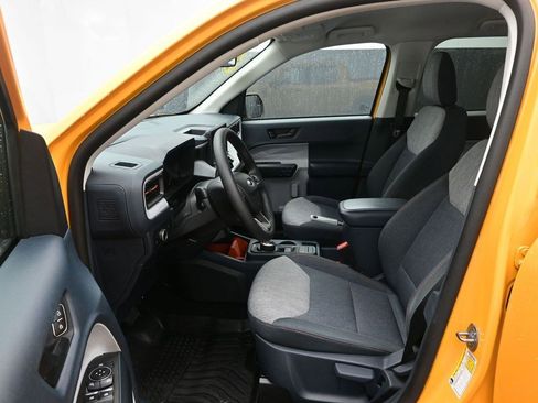 Used 2023 Ford Maverick XLT image 10