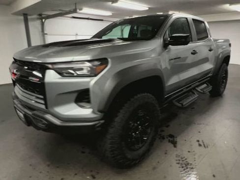 Certified 2024 Chevrolet Colorado ZR2 w/ ZR2 Bison Edition AWD/4WD image 4