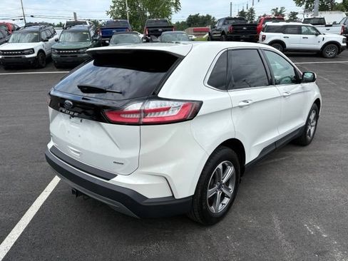 Used 2021 Ford Edge SEL w/ Convenience Package AWD/4WD image 3