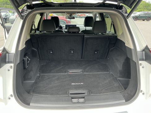Used 2024 Nissan Rogue SL w/ SL Premium Package AWD/4WD image 17