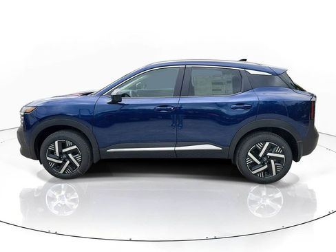 New 2026 Nissan Kicks SV FWD image 4