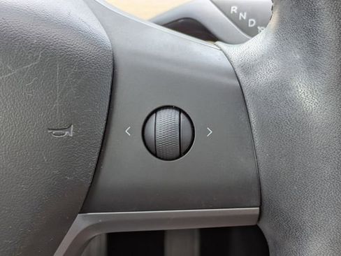 Used 2020 Tesla Model 3 Standard Range Plus image 26