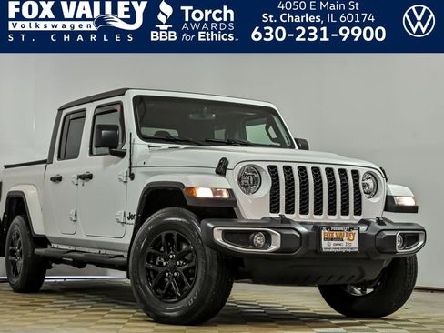 Used 2023 Jeep Gladiator Sport AWD/4WD image 1
