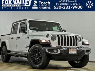 Used 2023 Jeep Gladiator Sport AWD/4WD video 1